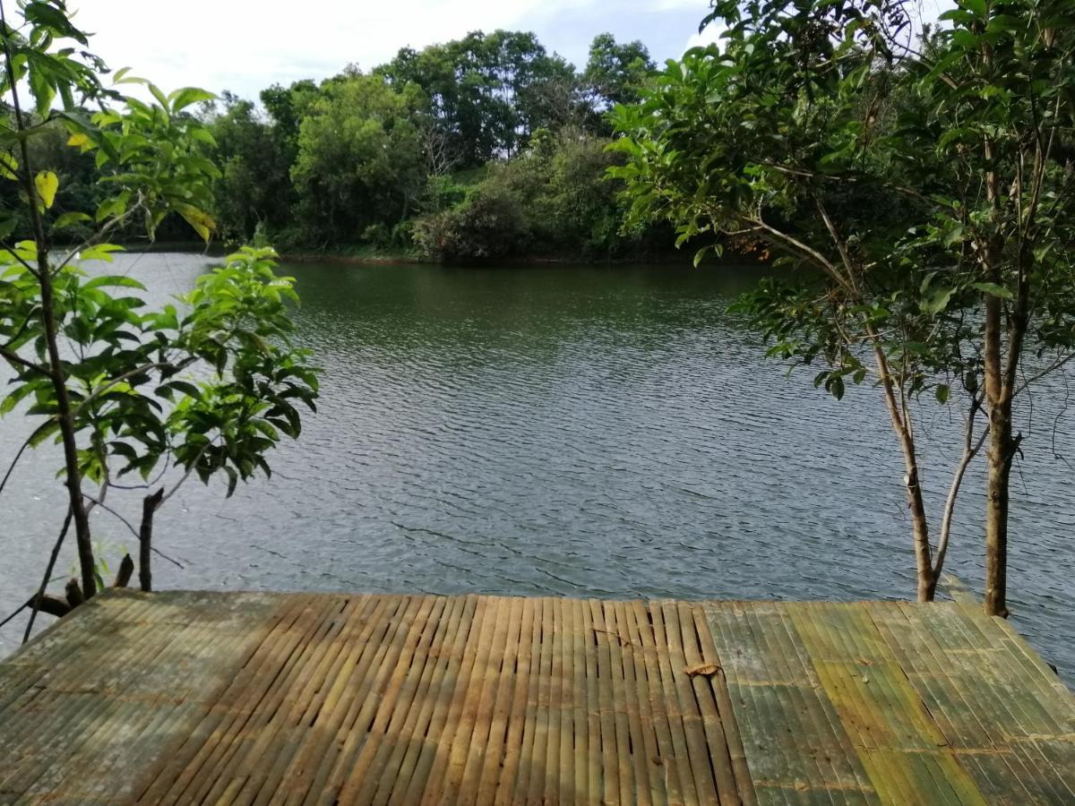 Relaxing Lake Side Staycation For Family ,2 To 3 Hours Away From Manila Cavinti 外观 照片
